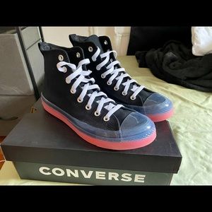 Converse Size: 9.5